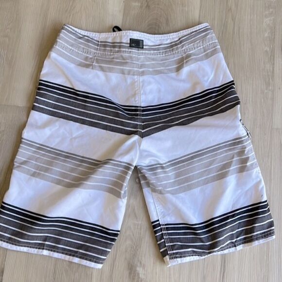 O’Neill Striped Board Shorts Swim Trunks Shorts Size 28 small - Picture 2 of 6
